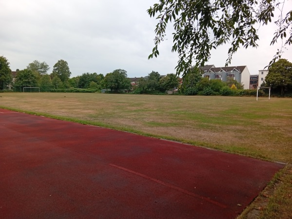 Sportplatz Holstenschule - Neumünster-Stadtmitte