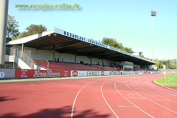 Südstadion im Jean-Löring-Sportpark - Köln-Zollstock