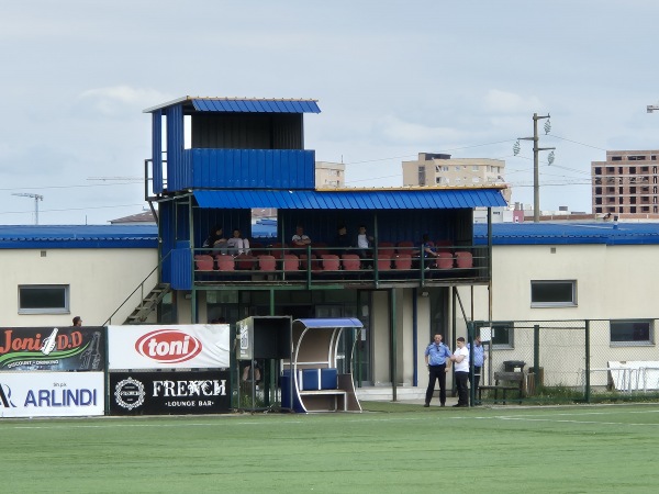 Stadiumi me bari sintetik Ferizaj - Ferizaj