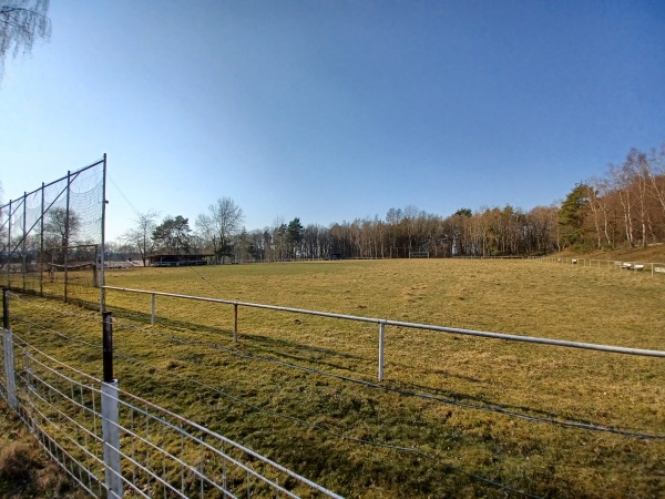 Sportanlage im Wald - Weilrod-Niederlauken