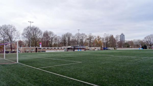 Sportpark Drie Burg veld 08-JOS Wgm veld 1 - Amsterdam