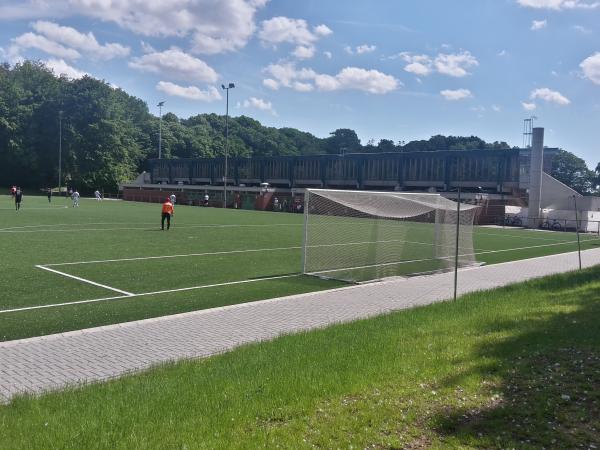 Stadion Am Hohen Busch Nebenplatz 2 hinter der Tribüne - Viersen