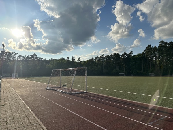 Schul- und Sportzentrum Borgsdorf Platz 2 - Hohen Neuendorf-Borgsdorf