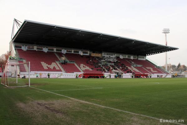 Bruchwegstadion auf dem WOLFGANG FRANK CAMPUS - Mainz