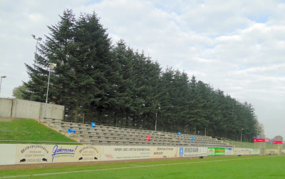 Ernst-Wagener-Stadion - Steinburg-Eichede