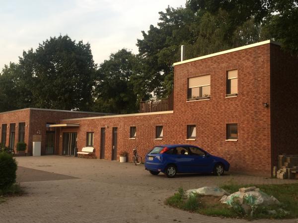 Sportplatz Sinnersdorfer Straße - Köln-Roggendorf/Thenhoven