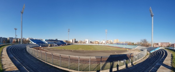 Stadiumi Niko Dovana - Durrës