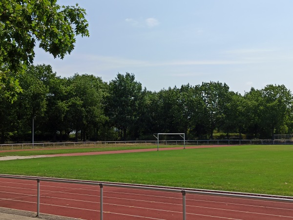 Sportplatz Schulzentrum Neureut - Karlsruhe-Neureut