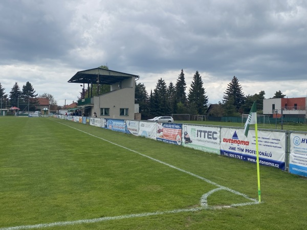 Stadion Vojtěcha Zeithamla - Hostouň u Prahy