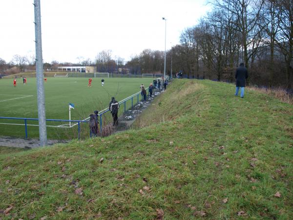 Bezirkssportanlage Westender Straße Kunstrasen II - Duisburg-Meiderich