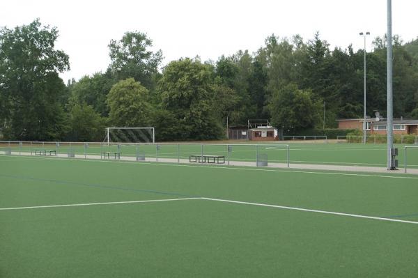 Stadion Sander Tannen Nebenplatz 1 - Hamburg-Bergedorf