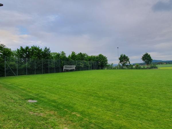 Sportplatz Rüti Nebenplatz - Täuffelen