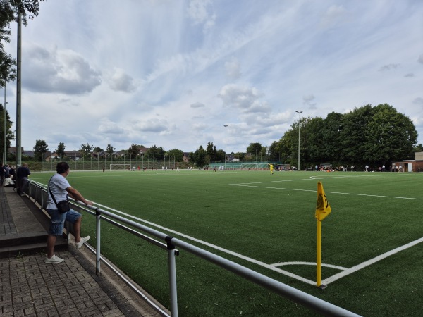 Jupp-Breuer-Stadion Nebenplatz - Grevenbroich-Kapellen