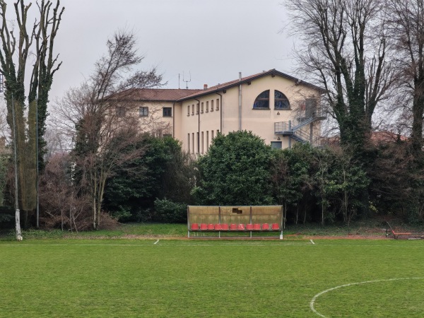 Campo Comunale Eugenio Rossato - Carpiano