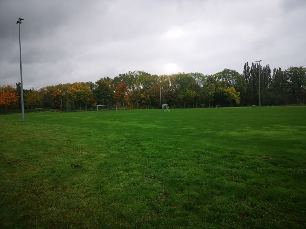 Emscherstadion Nebenplatz - Holzwickede