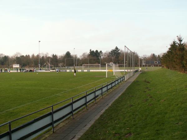 Sportpark Esserberg veld 4-Helpman - Haren GR