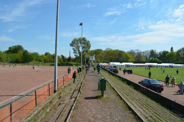 Rheinpreußenstadion Nebenplatz - Moers-Meerbeck