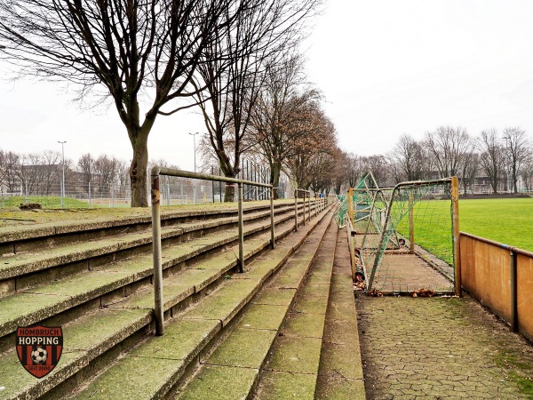 Autoteile Petras Arena Warbruckstraße - Duisburg-Marxloh