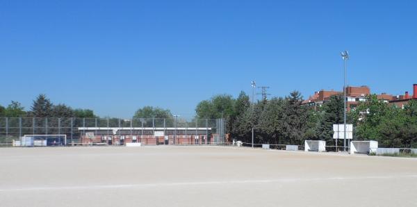 Campo de Fútbol Las Águilas - Madrid, MD