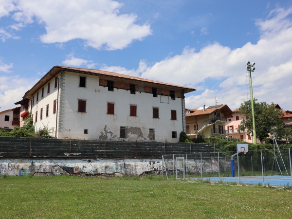 Campo Sportivo di Romeno - Romeno