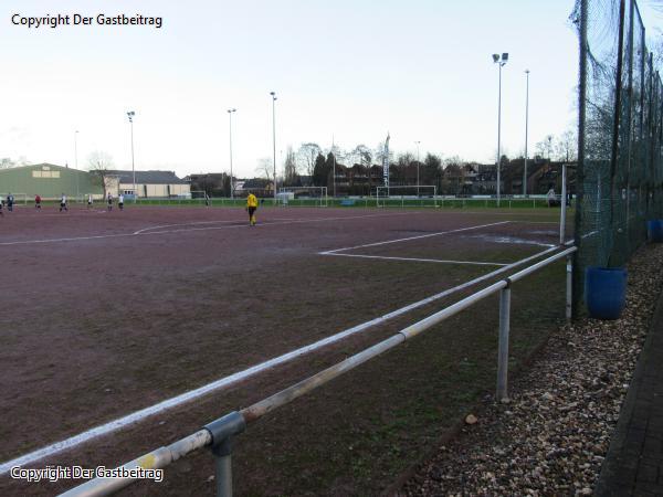 Eugen-Reintjes-Stadion Nebenplatz 2 - Emmerich/Rhein