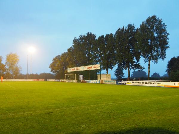 Sportanlage Hubertushöhe Platz 2 - Delbrück-Westenholz