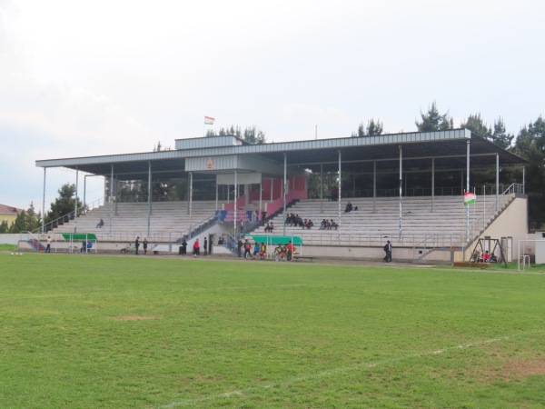 Stadion Shahrinav - Shahrinav