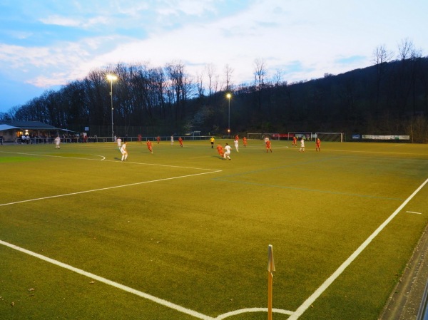 Huckenohl-Stadion Nebenplatz - Menden/Sauerland