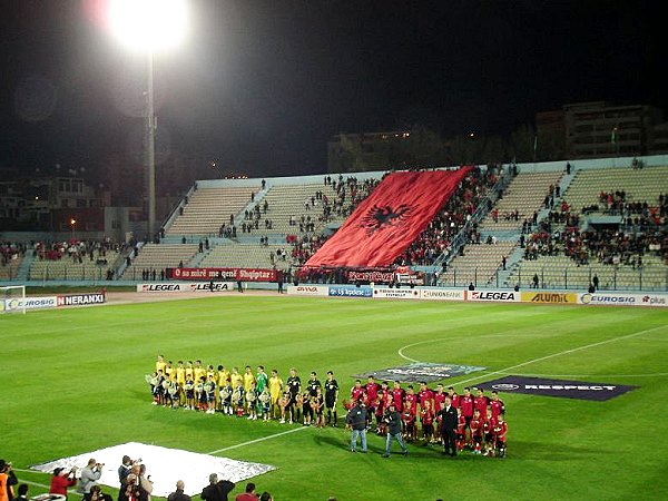 Stadiumi Kombëtar Qemal Stafa - Tiranë (Tirana)