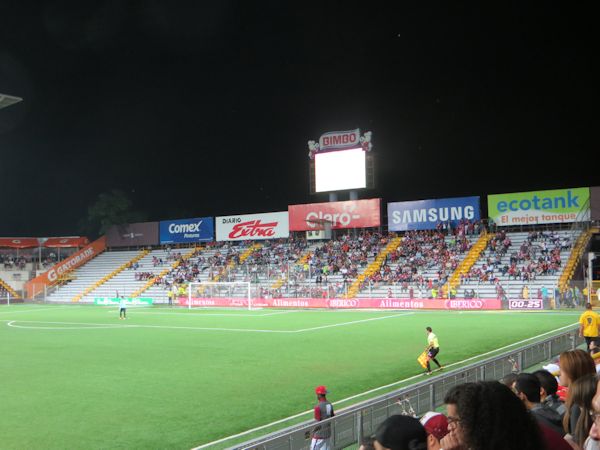 Estadio Ricardo Saprissa Aymá - San Juan de Tíbás