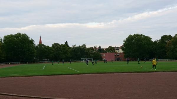 Silbersteinsportplatz - Berlin-Neukölln