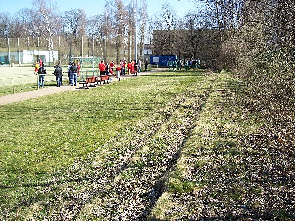 Sportplatz Werderstraße - Berlin-Hakenfelde