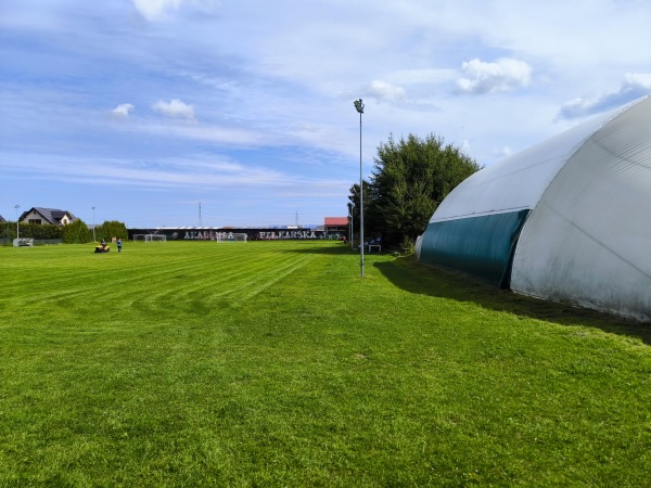 Stadion MOKSiR boczne boisko 1 - Reda