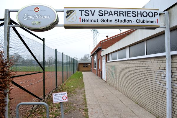 Helmut-Gehn-Stadion - Klein-Offenseth-Sparrieshoop