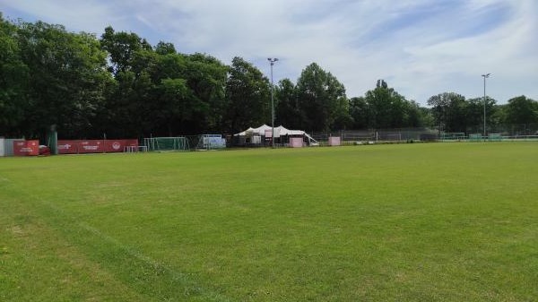 Bezirkssportanlage Süd B-Platz - Hannover-Südstadt