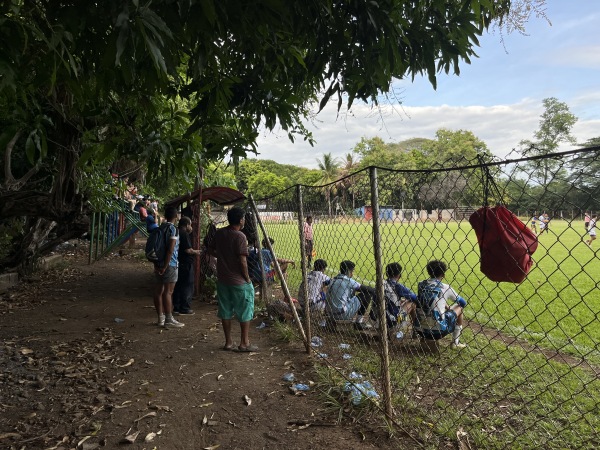Cancha Deportiva Rafael López - Loma Larga