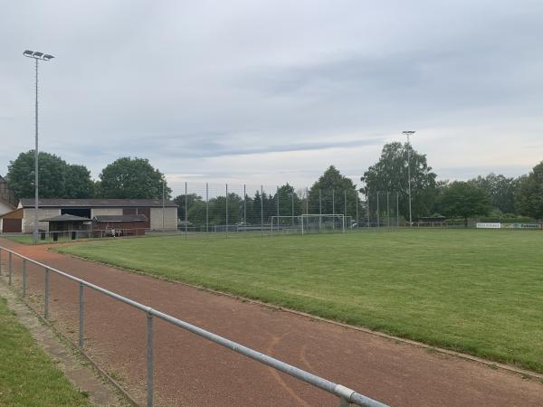 Sportplatz an der Mehrzweckhalle - Wölfersheim-Berstadt