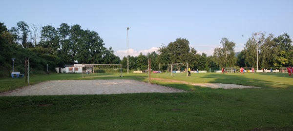 Sportplatz an der Schule - Gronau/Leine-Banteln