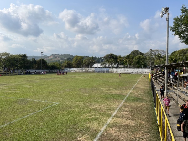 Cancha Chilama - Puerto de la Libertad