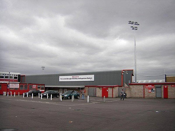 The Chigwell Construction Stadium - London-Dagenham, Greater London