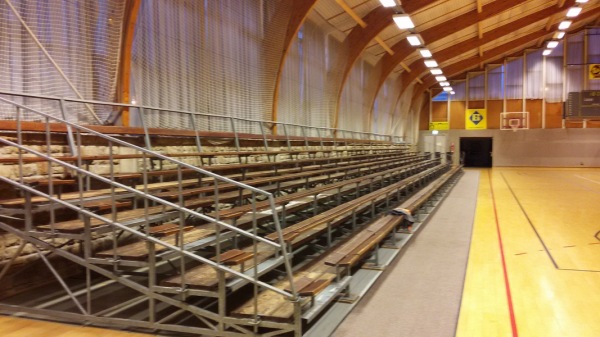 alte Tribüne