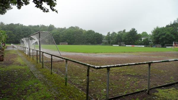 Karl-Hirsch-Stadion der Bezirkssportanlage Zur Burkuhle - Bochum-Kornharpen