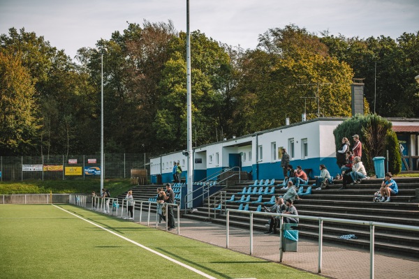 Sportanlage Freudenberg Platz 2 - Wuppertal-Grifflenberg