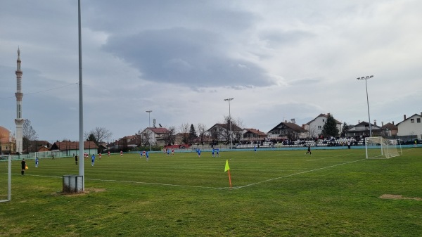 Stadiumi i Hasanbegit - Čento (Chento)