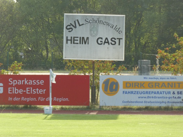 Sportanlage Am Park - Schönewalde