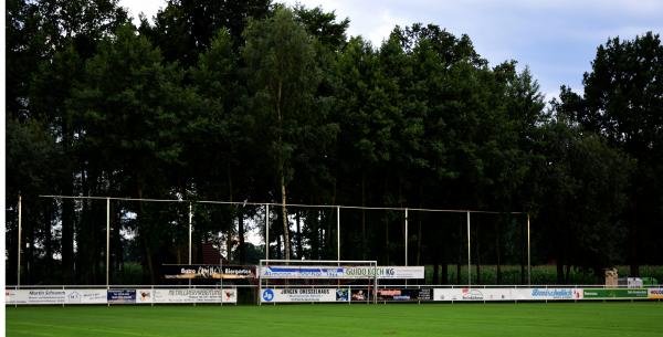 Sportplatz an der Schützenhalle - Schloß Holte-Stukenbrock-Liemke