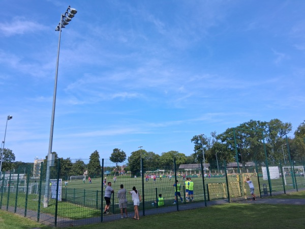 Stadion Miejski w Kamieniu Pomorskim boczne boisko - Kamień Pomorski