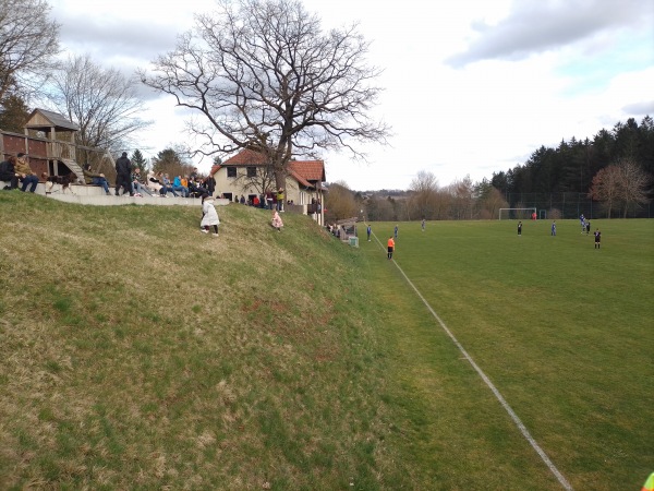 Sportanlage Mennersberg - Kastl/Lauterachtal-Mennersberg