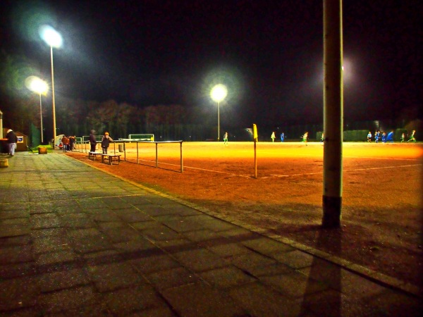 Sportplatz Wilkhausstraße - Wuppertal-Hatzfeld