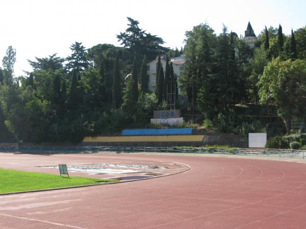 Stadion Avanhard - Yalta
